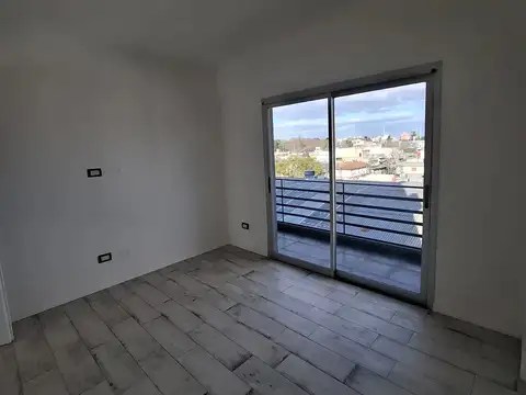 Departamento en Alquiler en Villa Maipú, $ 900.000