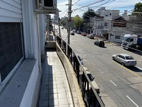 Depto Tipo Casa en Venta 60 años