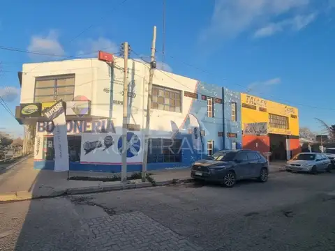 LOCAL + TALLER/DEPOSITO 