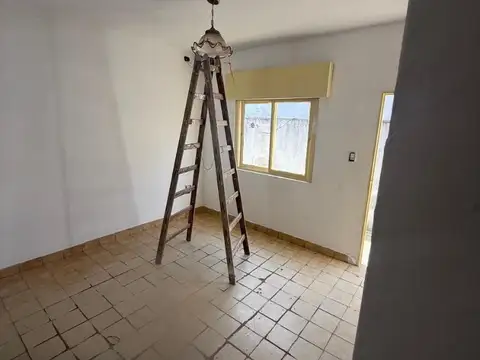 Depto Tipo Casa 3 ambientes con 1 baño
