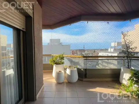 Departamento en Venta con 2 cocheras