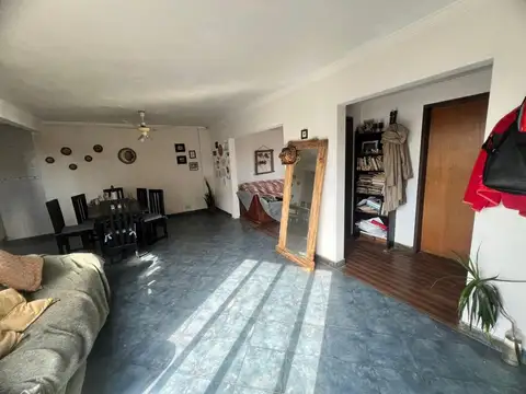 Depto Tipo Casa en Venta de 3 ambientes