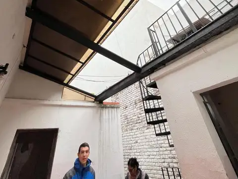 PH en  Miralla al 400 Liniers