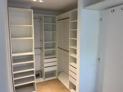 Departamento en Alquiler con 1 cocheras