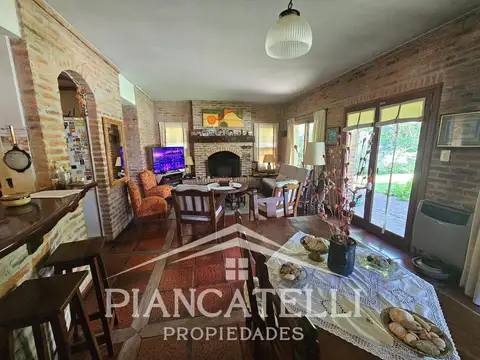 VENTA DE CASA EN COUNTRY BANCO PROVINCIA CON 4 DORMITORIOS
