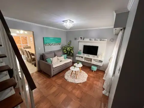 VENTA CASA 3 AMBIENTES MORON PARRILLA APTO CREDITO