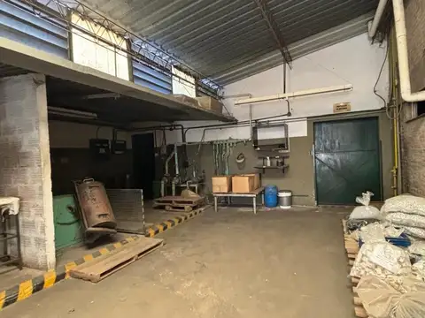 ALQUILER GALPON ideal para fábrica-taller BERAZATEGUI