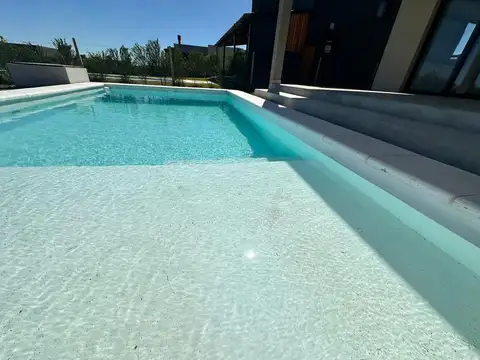 Departamento en el emprendimiento CASAS PREMIUM PILAR DEL ES