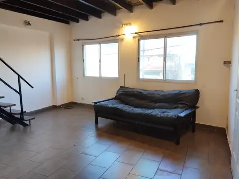 Grl Igr Enrique Mosconi 2400, Piso 1