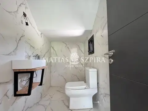 CASA EN VENTA ALVAREZ DEL BOSQUE
