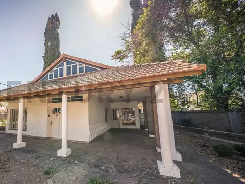 Venta Casa Quinta en Bella Italia