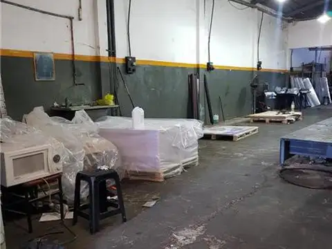 Galpon en Venta en Lanus, USD 130.000