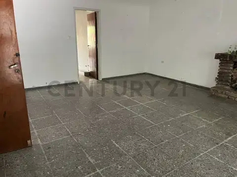 38 ente 11 y 12 800, Piso 0