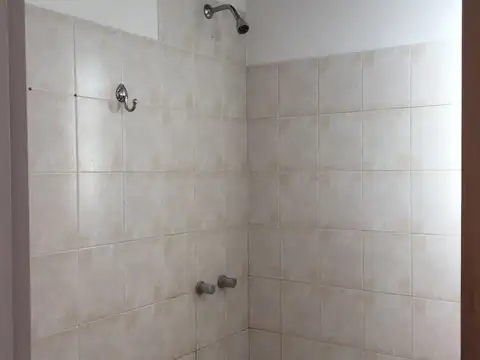 CASA EN VENTA - RINGUELET