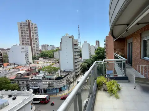 Venta Semipiso 4 Ambientes con Suite en Flores Norte Apto Credito con Cochera Fija y Parrilla