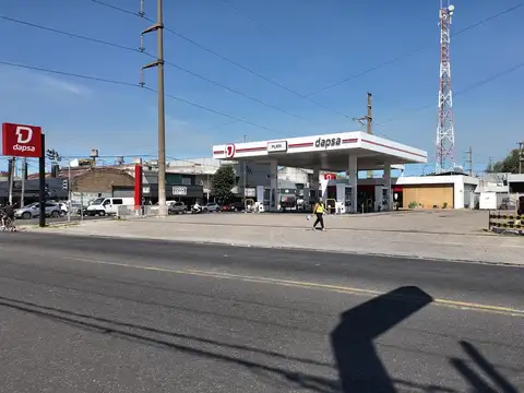 Estacion de servicio Quilmes Oeste Lote 1610m2 idel desarrollo