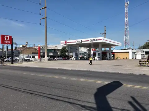 Estacion de servicio Quilmes Oeste Lote 1610m2 idel desarrollo