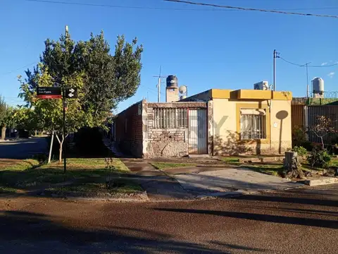 VENTA DE CASA DE 3 DORMITORIOS EN PALMIRA, SAN MARTIN, MENDOZA. ID: 338178