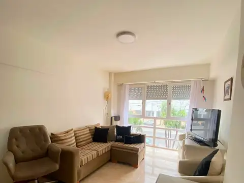 VENTA. DEPTO 4 AMB CON ESPACIO DE COCHERA. AV INDEPENDENCIA 4300 MAR DEL PLATA