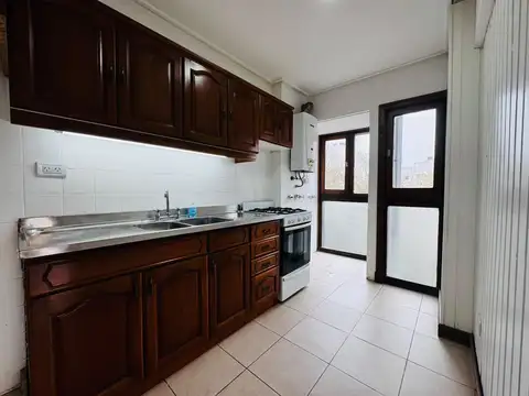 Departamento en San Luis 2300 de dos ambientes con balcon en alquiler 24 meses
