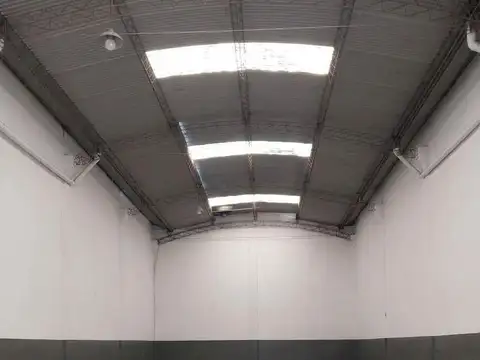 Depósito Galpón nave industrial logística en alquiler en Nueva Pompeya CABA