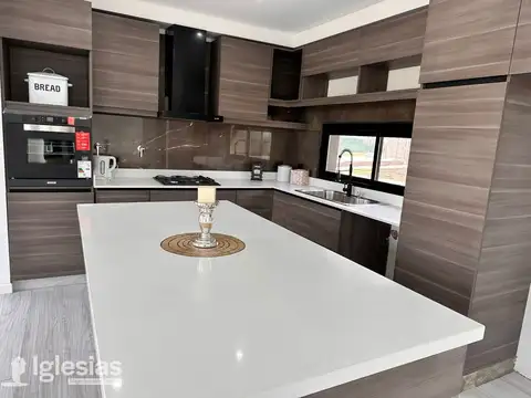 Casa en Venta en Canning, USD 280.000