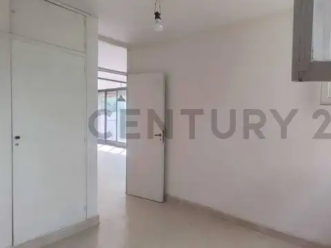 VENTA DEPTO 4 AMB CON BALCON EN RAMOS MEJIA.