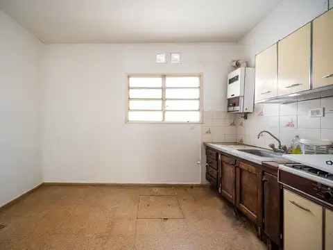 Local en Venta 56 años