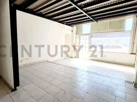 VENTA LOCAL COMERCIAL EN CASEROS PERMUTA