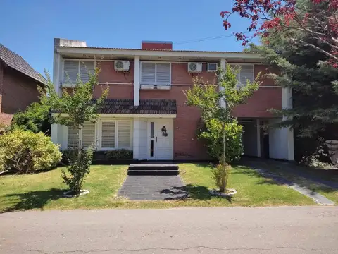 Escribano Francisco Vazquez 3500