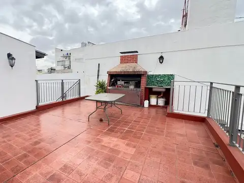 Depto Tipo Casa en Alquiler en Villa Luzuriaga, $ 900.000