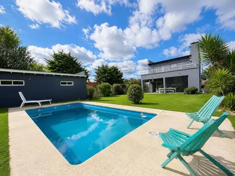 Casa en Venta con 1 cochera