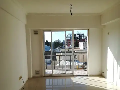 Hermoso departamento de dos ambientes con balcón aterrazado