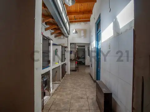 Calle La Merced y Cestino 100, Piso 0