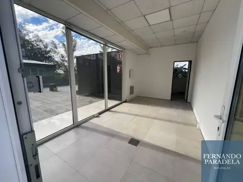 Local en Paseo Eucaliptus - Terraza de 155 mts