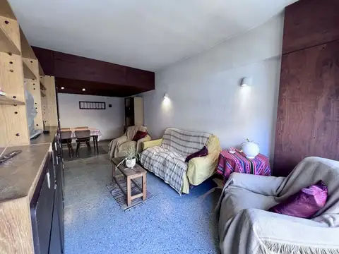 Departamento en Venta en Plaza Colon, USD 65.000