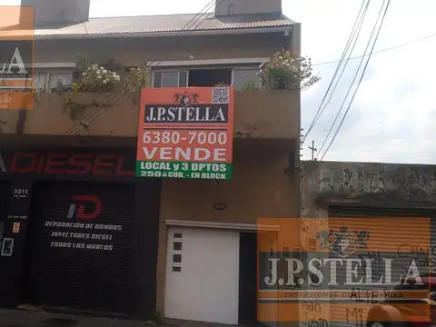 Inmueble con 2 locales en PB y una Casa de 3 Amb. En PA 2 Dptos. tipo Dúplex - San Justo