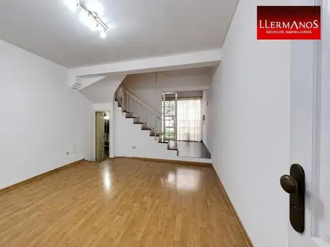 Alquiler Triplex 4 Amb 3 dormitorios,Villa Urquiza ,Patio