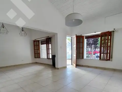 Casa en Venta en Neuquén, USD 210.000