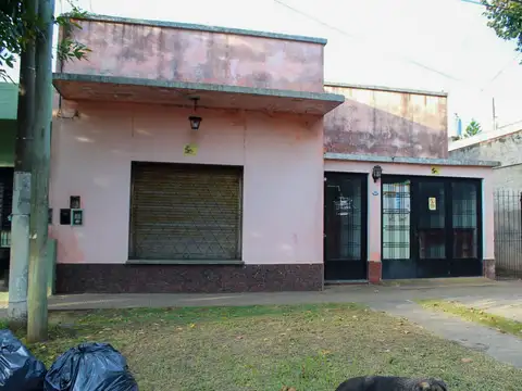 Casa de 3 ambientes con cochera y terraza en Parque San Martín