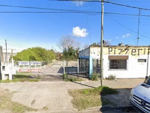 Av. Pres. Juan Domingo Peron 2500