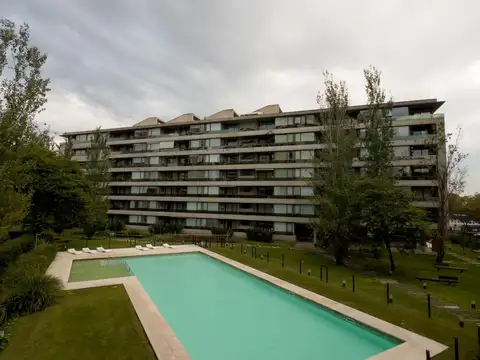 Departamento en Alquiler de 4 ambientes