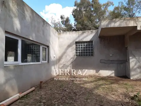 Casa 4 ambientes con 1 baño