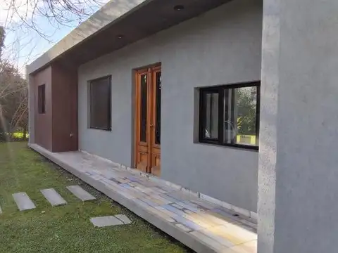 Excelente casa en Barrio Cardenal del Monte