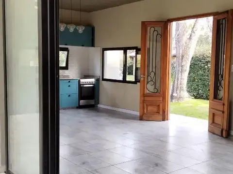 Casa en Venta con 4 cocheras