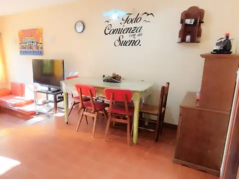 Venta y Alq Temp 3 amb 2 baños c/ patio prop, parque. Lumino