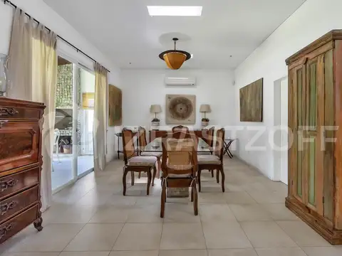 Casa en Alquiler Temporal en Santa Barbara, USD 2.400