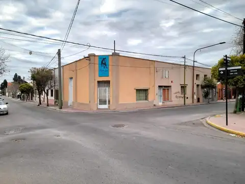 Mitre 100