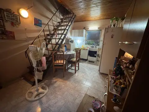 SE VENDE MONOAMBIENTE AL FRENTE EN MARIA SELVA