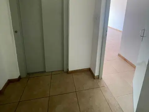 Departamento en Alquiler en Haedo, $ 400.000